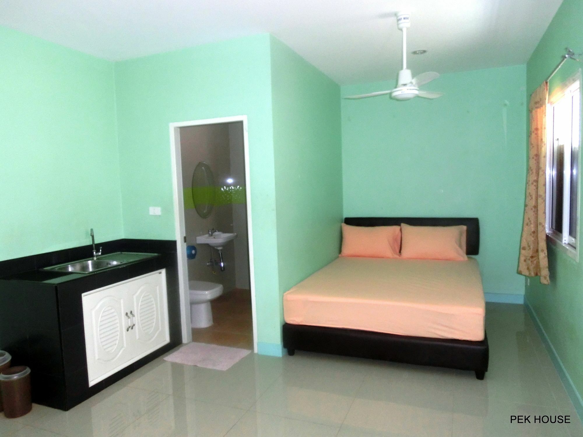 Pek House Daire Phuket Dış mekan fotoğraf