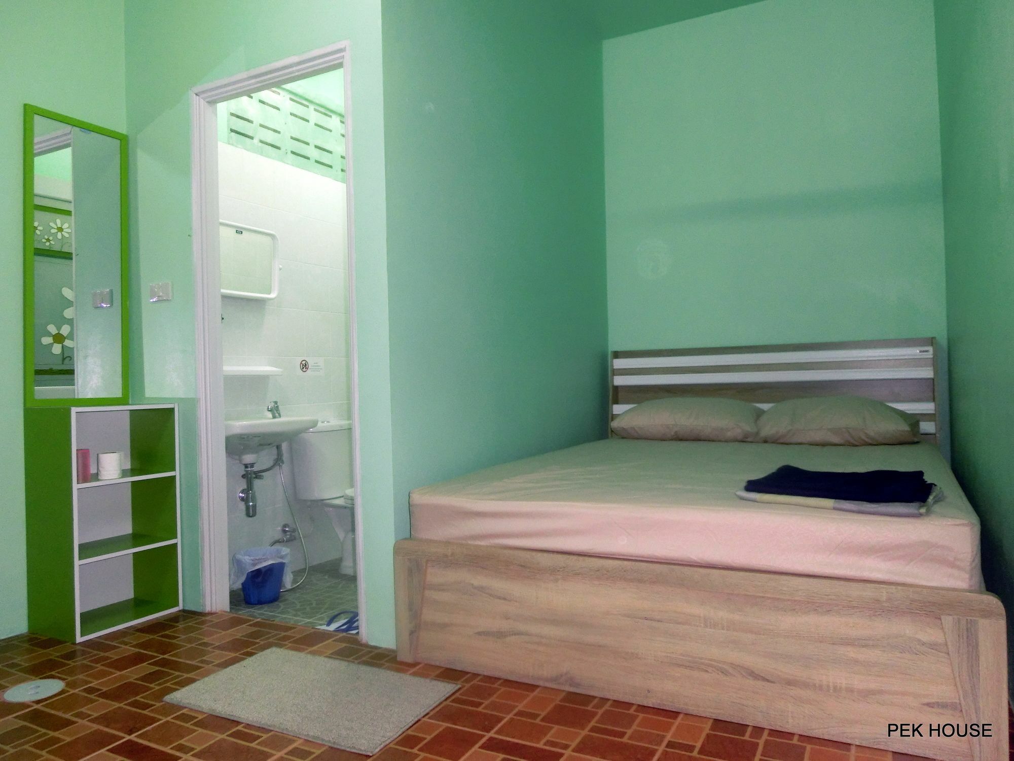 Pek House Daire Phuket Dış mekan fotoğraf